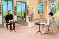 左から氷川きよし、黒柳徹子。(c)テレビ朝日