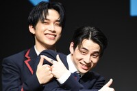 左から池﨑理人、西洸人。