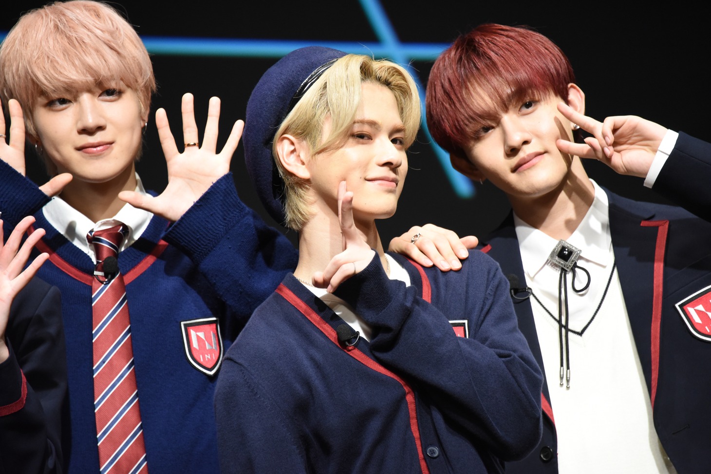 左から佐野雄大、松田迅、田島将吾。