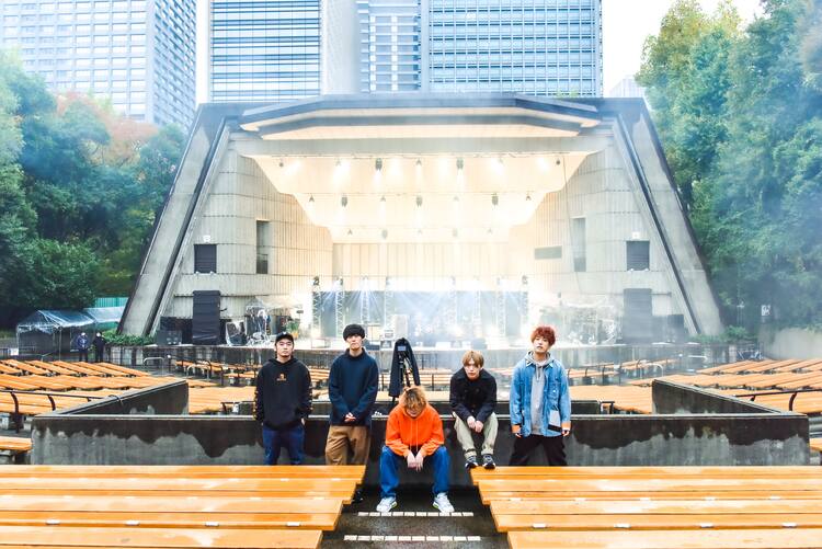 Vaundy×04 Limited Sazabys、両者初の日比谷野音で伝説作り上げた秋雨 