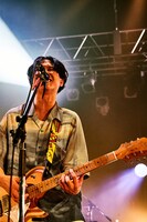 はっとり（Vo, G）（撮影：酒井ダイスケ）