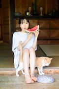 「AKB48小栗有以1st写真集 君と出逢った日から」より。(撮影:細居幸次郎)