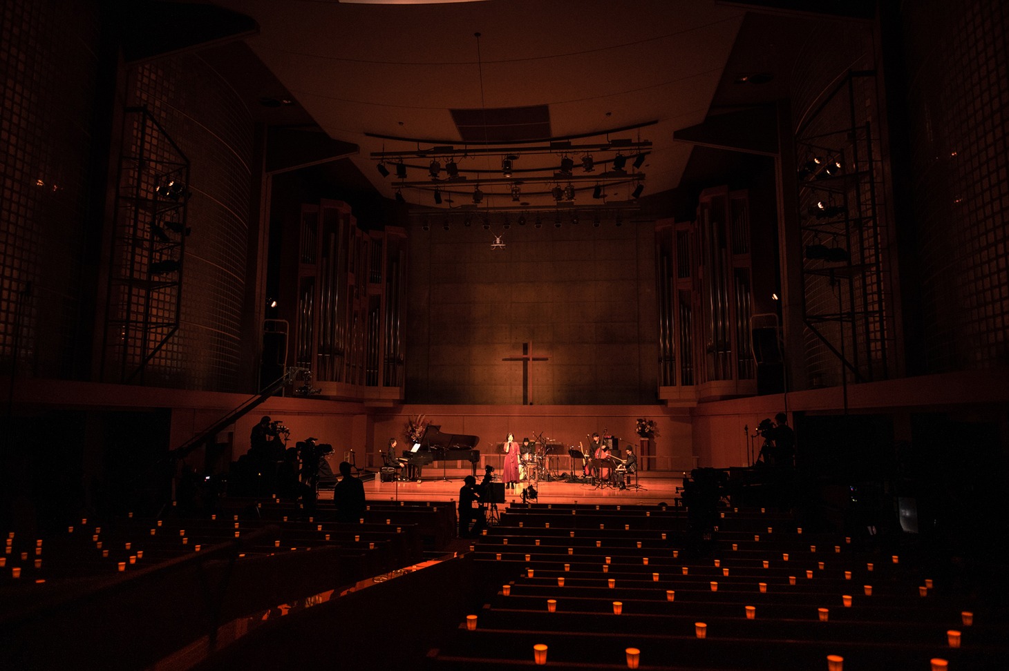 「薬師丸ひろ子 40th Anniversary Starting Special Concert presented by WOWOW」の様子。（撮影：田中聖太郎）