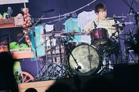 荒井智之（Dr, Cho）（Photo by Tetsuya Yamakawa）