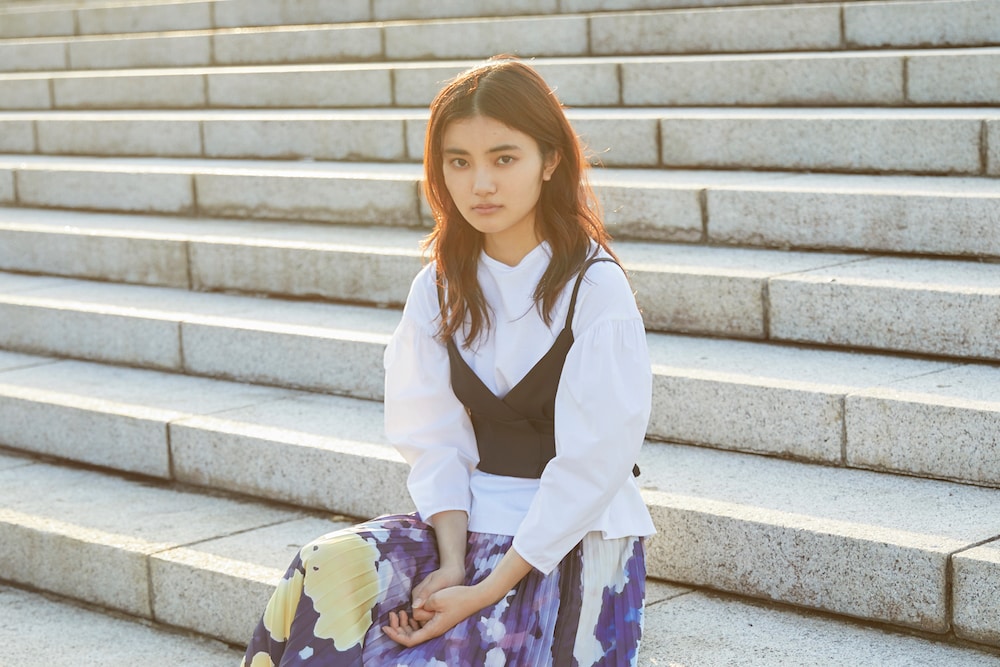 由薫が新作音源「Reveal」発表、3カ月連続配信シングルも収録