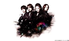 L'Arc-en-Cielの2011年当時のアーティスト写真。