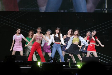 NiziU（撮影：山内洋枝）