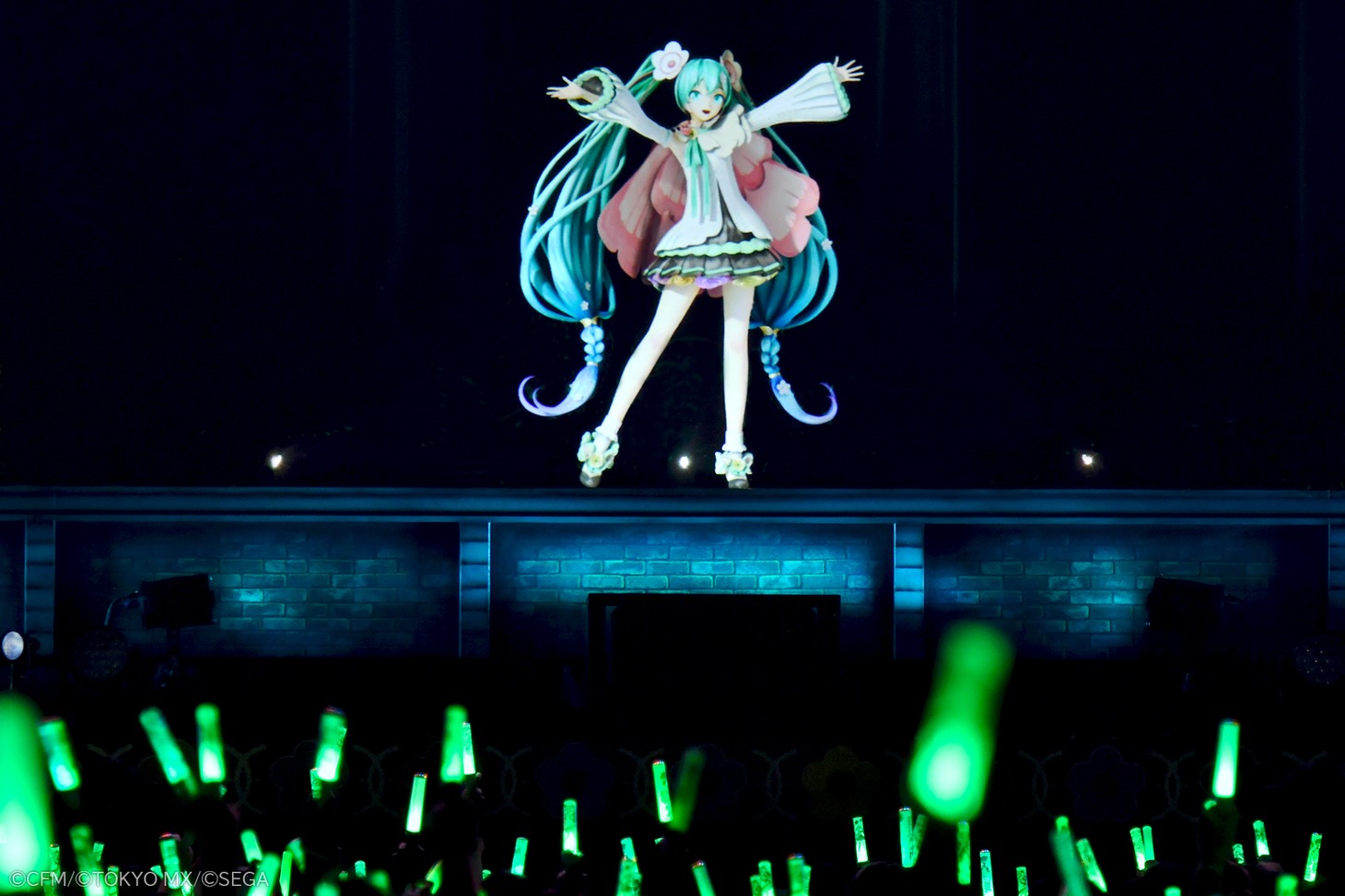 「初音ミク『マジカルミライ 2021』」の様子。
