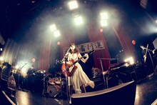 黒木渚「死に損ないのパレード」の様子。（撮影：後藤壮太郎）