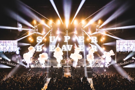 SUPER BEAVER「SUPER BEAVER 都会のラクダ SP ～ 愛の大砲、二夜連続 ～」埼玉・さいたまスーパーアリーナ公演の様子。（撮影：青木カズロー）