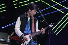 田辺由明（G, Cho  / マカロニえんぴつ）（撮影：山内洋枝）