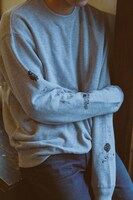 urarakacat スウェットの着用イメージ。