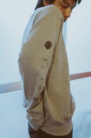 urarakacat スウェットの着用イメージ。