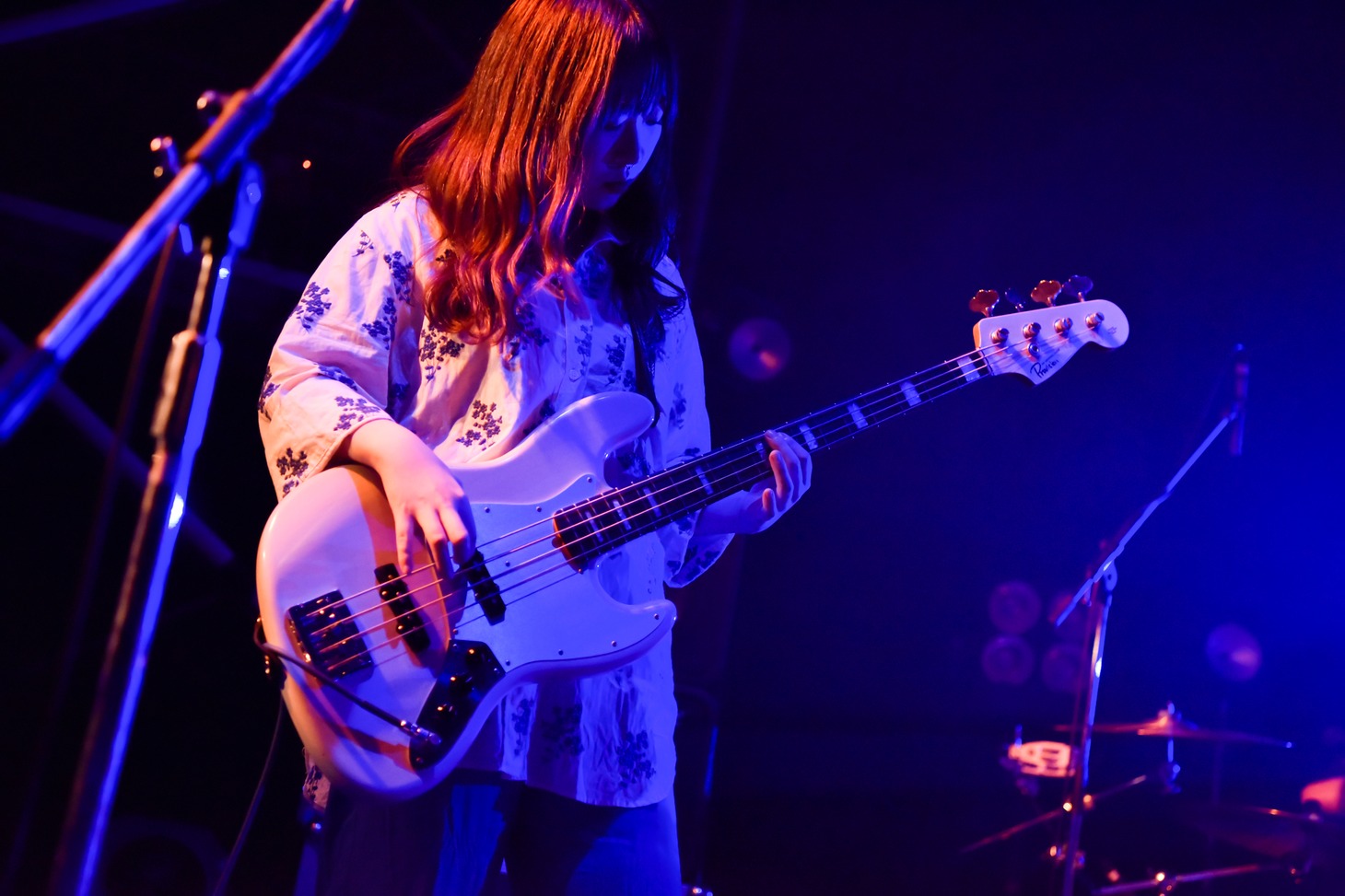 ごっきん（B, Cho / yonige）（Photo by AZUSA TAKADA）