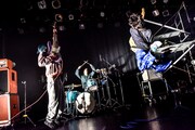 「PELICAN FANCLUB 2man Live『星座して光』」よりPELICAN FANCLUBのステージの様子。(Photo by AZUSA TAKADA)