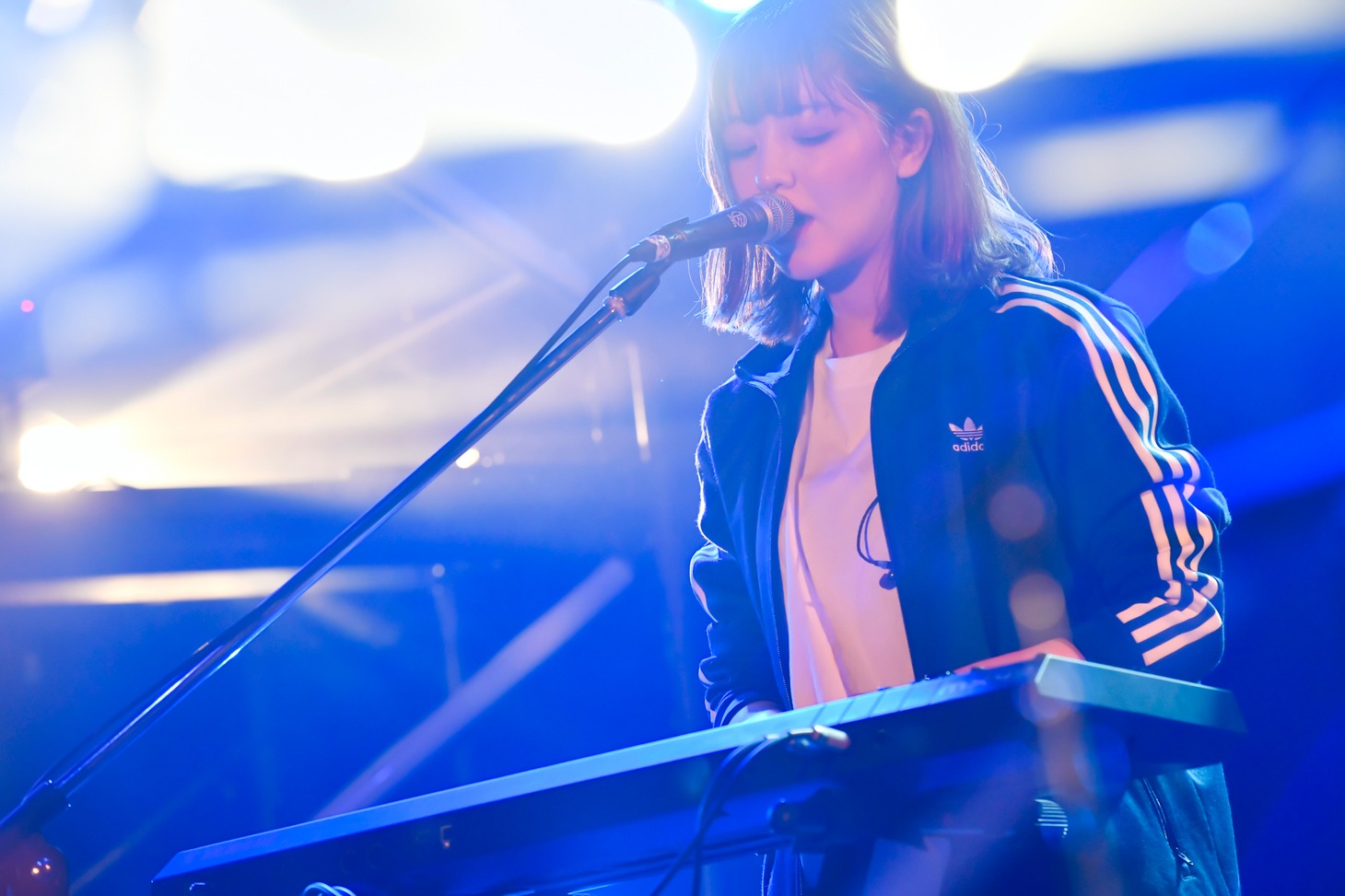 牛丸ありさ（Vo, G / yonige）（Photo by AZUSA TAKADA）