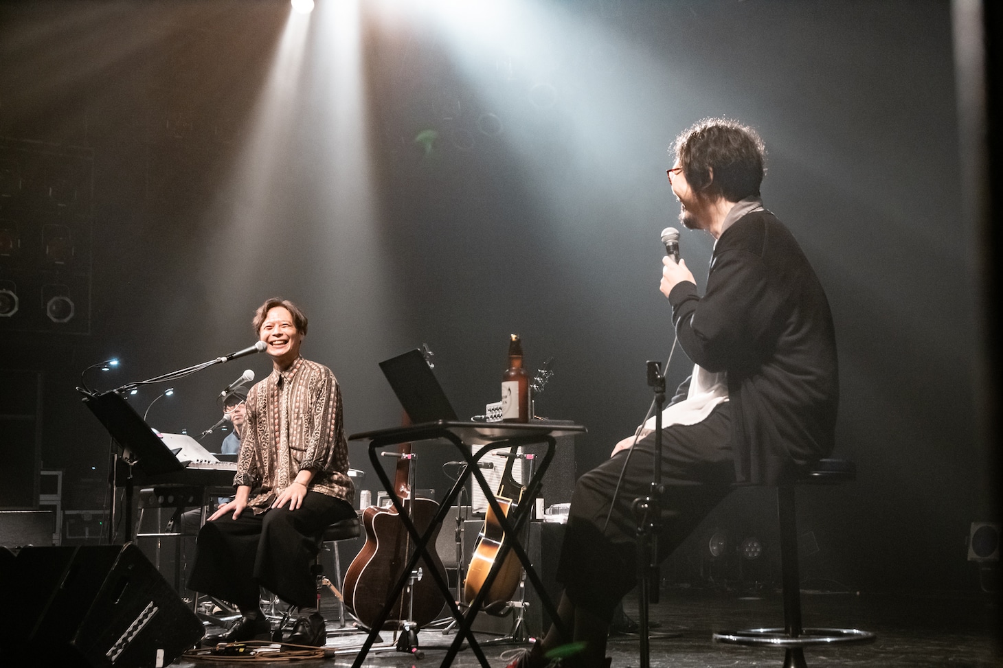 左から中田裕二、尾藤雅哉氏。（撮影：衣斐誠）