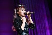 「マヌカハニーがほっしーな！」と星名美怜。