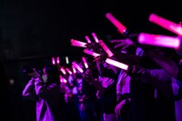 ピンクに染まったフロア。