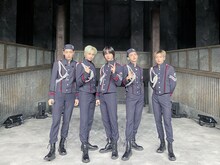 TOMORROW X TOGETHER (P)&(C)BIGHIT MUSIC