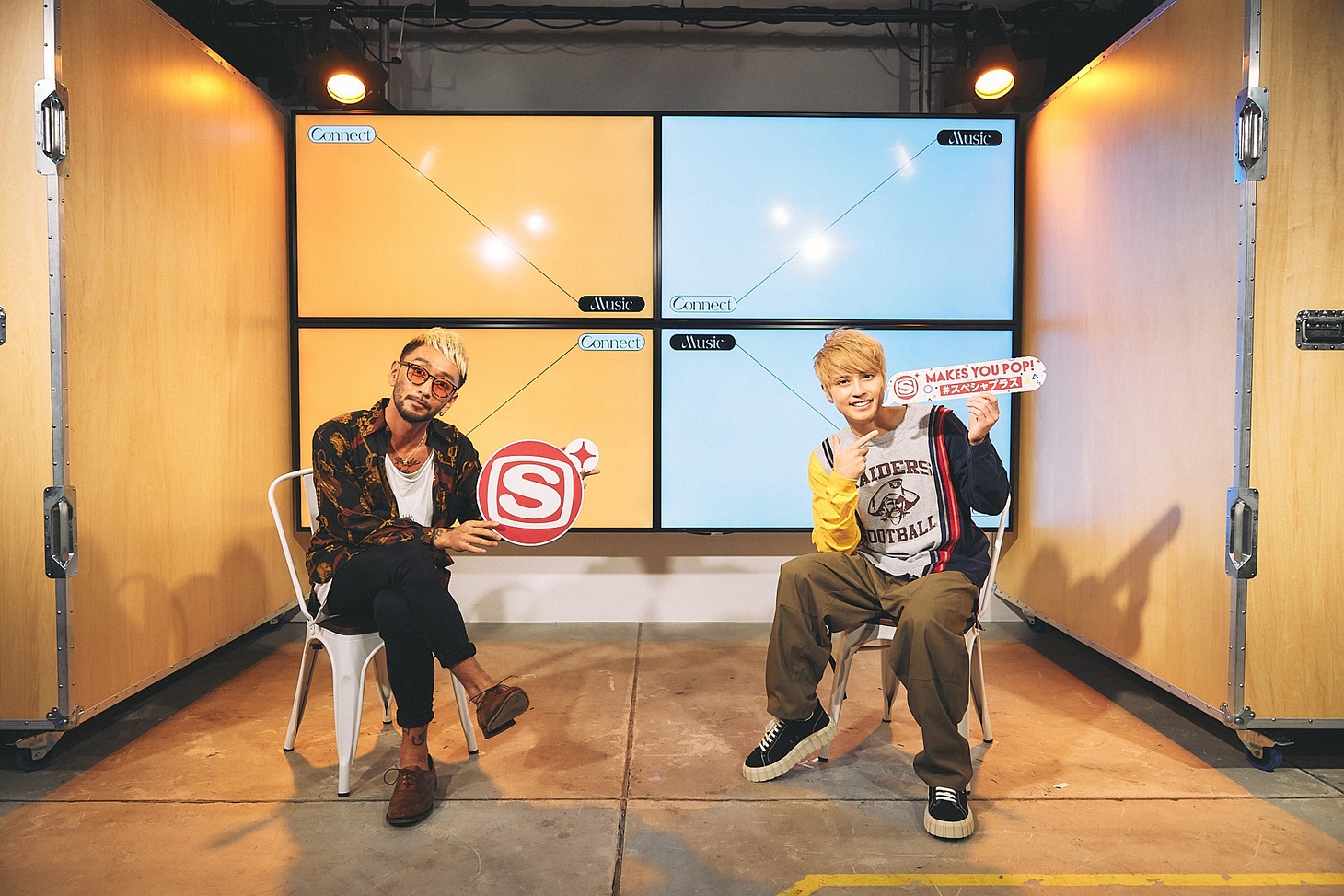 左からRYO（ORANGE RANGE）、手越祐也。