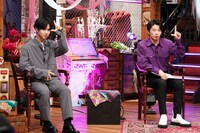 左から千葉雄大、田中圭。