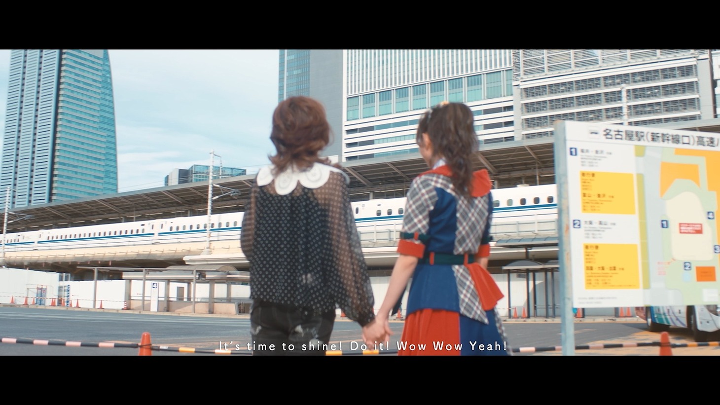 ラストアイドル「Break a leg!」ミュージックビデオより。