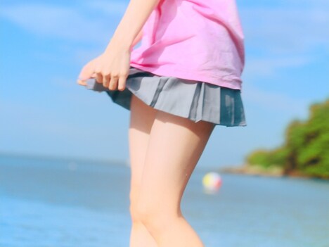 PARADISES「柏木由紀なりのPARADISES -夏のバカヤロー-」ミュージックビデオより。