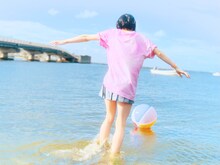 PARADISES「柏木由紀なりのPARADISES -夏のバカヤロー-」ミュージックビデオより。