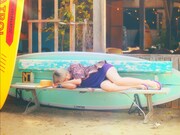 PARADISES「柏木由紀なりのPARADISES -夏のバカヤロー-」ミュージックビデオより。