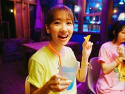 PARADISES「柏木由紀なりのPARADISES -夏のバカヤロー-」ミュージックビデオより。