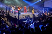 ザ・リーサルウェポンズ「新宿バトルロイヤル」の様子。