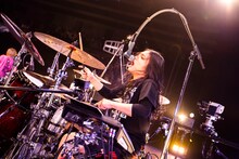 もりもりもと（Dr, Cho）（撮影：オイケカオリ、日吉“JP”純平、ハヤシマコ）