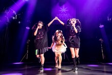 左からナーナナラ、ユブネ、ブラジル。（Photo by Masayo）