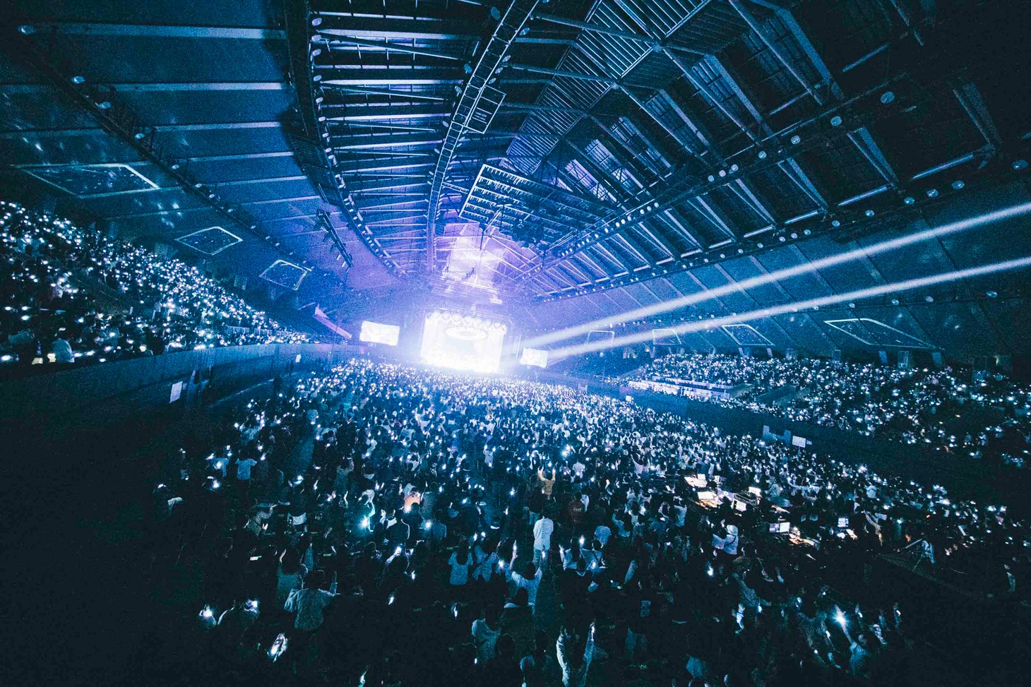 SEKAI NO OWARI「BLUE PLANET ORCHESTRA」初日公演の様子。（撮影：横山マサト）