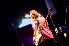 しばたありぼぼ（B, Vo）（撮影：オイケカオリ、日吉“JP”純平、ハヤシマコ）