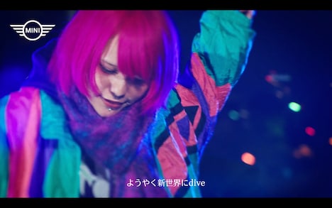 「Launched By.」より。