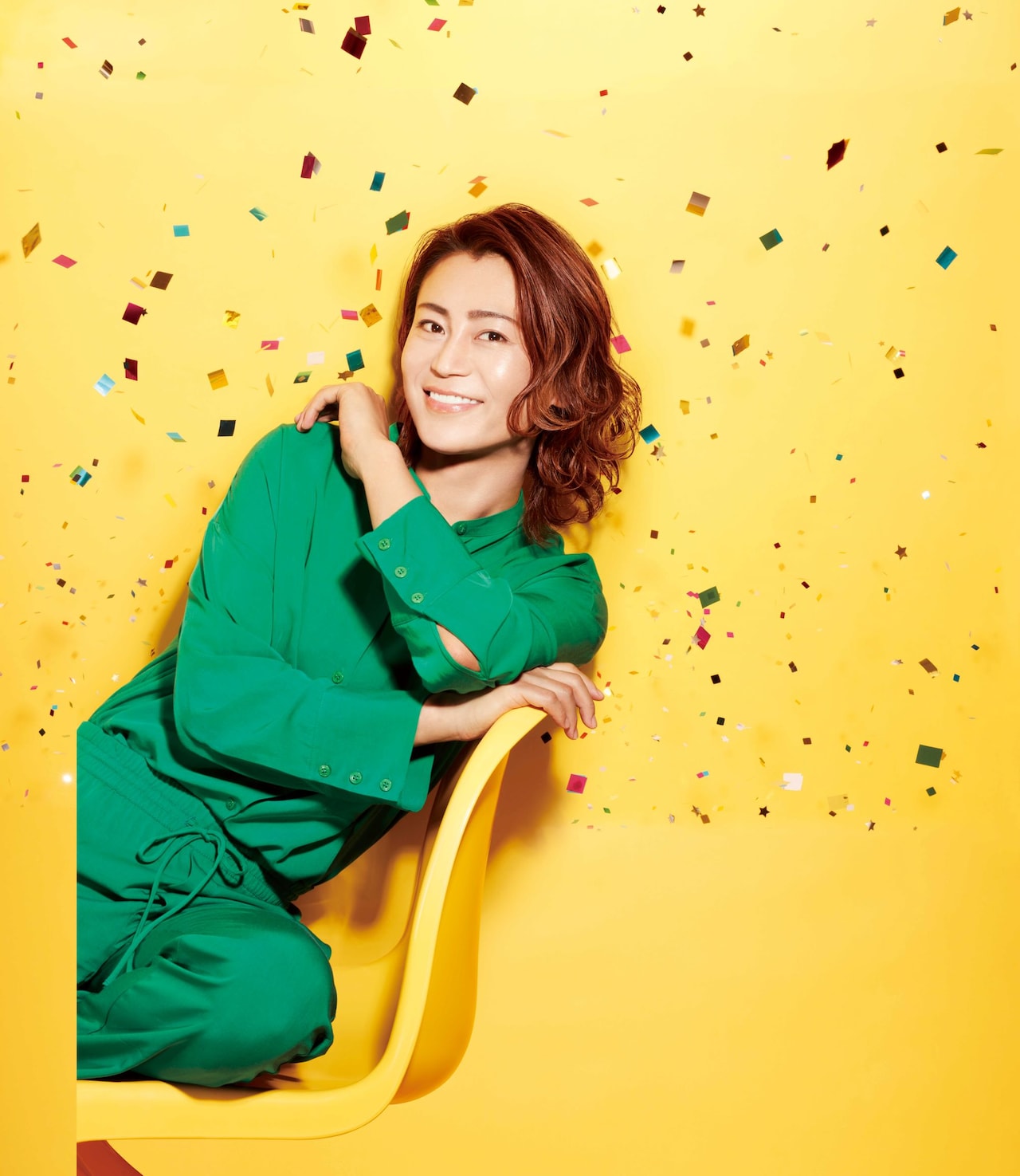 氷川きよし、クリスマスソングを収録した「Happy! / 森を抜けて」新タイプをリリース