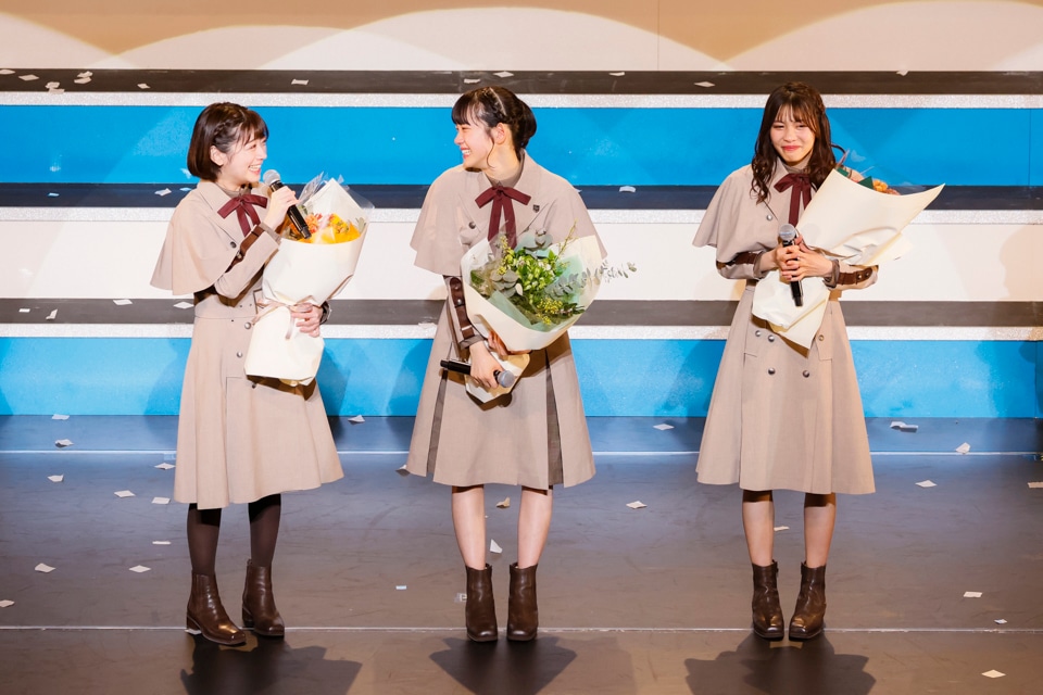 左から倉岡水巴、海乃るり、武田愛奈。（提供：ソニー・ミュージックレーベルズ）