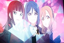 DJ DIAのDJプレイの様子。(c)2017 プロジェクトラブライブ！サンシャイン!!　