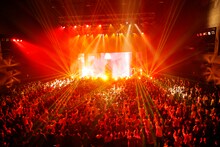 「DUSTCELL 3rd ONE-MAN LIVE『自白』」の様子。（撮影：竹中圭樹）