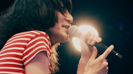 「ドレスコーズ『ピーター・アイヴァース』(from 『バイエル(変奏)』LIVE Blu-ray & DVD)」より。