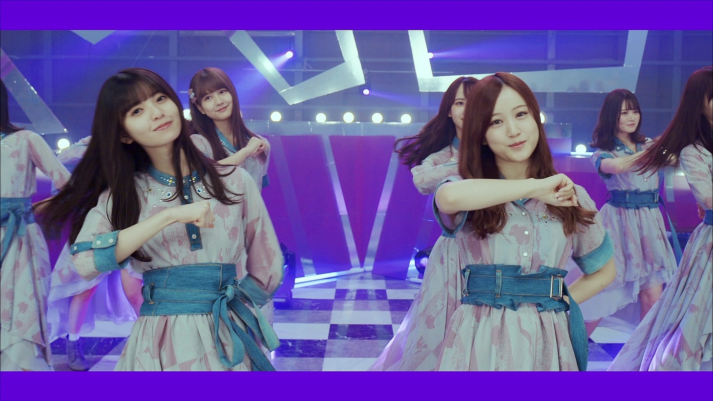 「ぱちんこ 乃木坂46」収録「ロマンティックいか焼き」ミュージックビデオより。