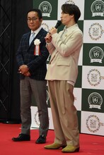 左から菅野眞博氏、EXILE TETSUYA。