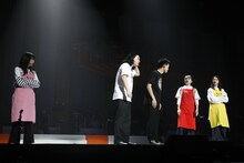 コントを披露するももいろクローバーZとかが屋。(c)ニコニコ