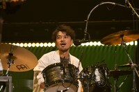 横山祐介（Dr）（撮影：富田望）