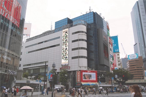 MAGNET by SHIBUYA109外観イメージ (c)PLEDIS ENTERTAINMENT