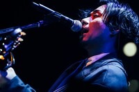 吉田結威（G, Vo）（撮影：白石達也）