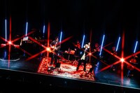 吉田山田「吉田山田とカルテット Tour2021」最終公演の様子。（撮影：白石達也）