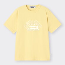 「GU×なにわ男子」コットンクルーネックT